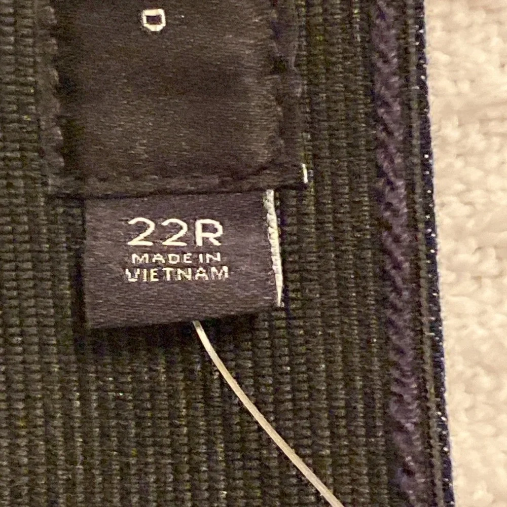 TORRID, Studio Denim, Comfort Flex Waist, Slim Taper, Size 22R, NEW with Tags - Picture 9 of 16